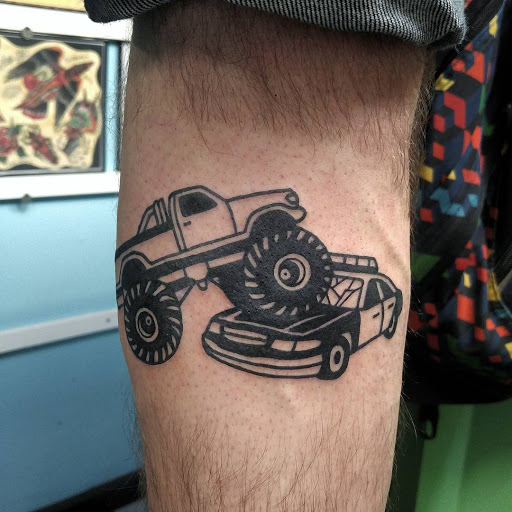 Tattoo Shop «Lucky Drive Tattoo Parlour», reviews and photos, 2228 4th St, San Rafael, CA 94901, USA