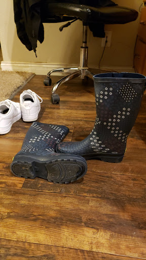 Outdoor Sports Store «Sunbird Shopping Center», reviews and photos, 1000 NE Algiers Rd SE, Yelm, WA 98597, USA