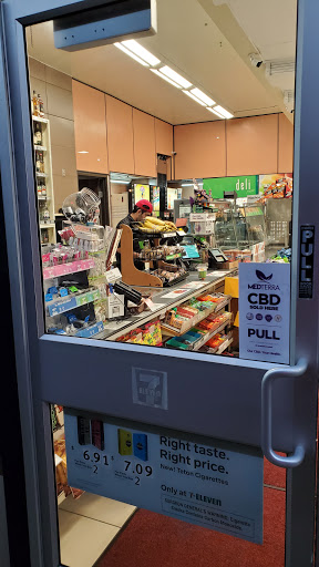 Convenience Store «7-Eleven», reviews and photos, 500 Auburn Ravine Rd, Auburn, CA 95603, USA