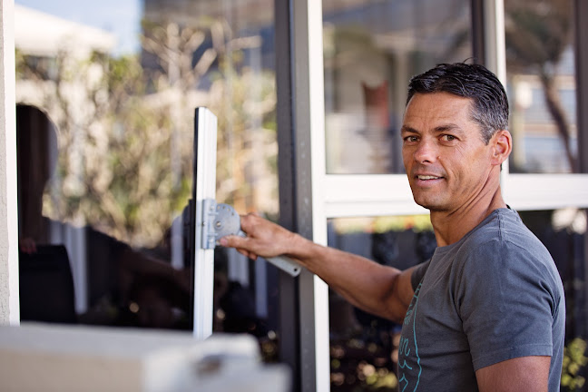 Tasman Coast Window Cleaner