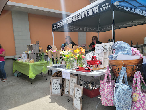 Grocery Store «Vinckier Foods», reviews and photos, 22960 W Main St, Armada, MI 48005, USA