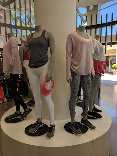 Sportswear Store «lululemon», reviews and photos, 563 Newport Center Dr, Newport Beach, CA 92660, USA