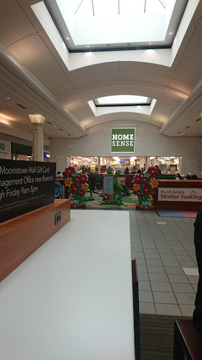 Movie Theater «Regal Cinemas Moorestown Mall 12 & RPX», reviews and photos, 400 NJ-38, Moorestown, NJ 08057, USA