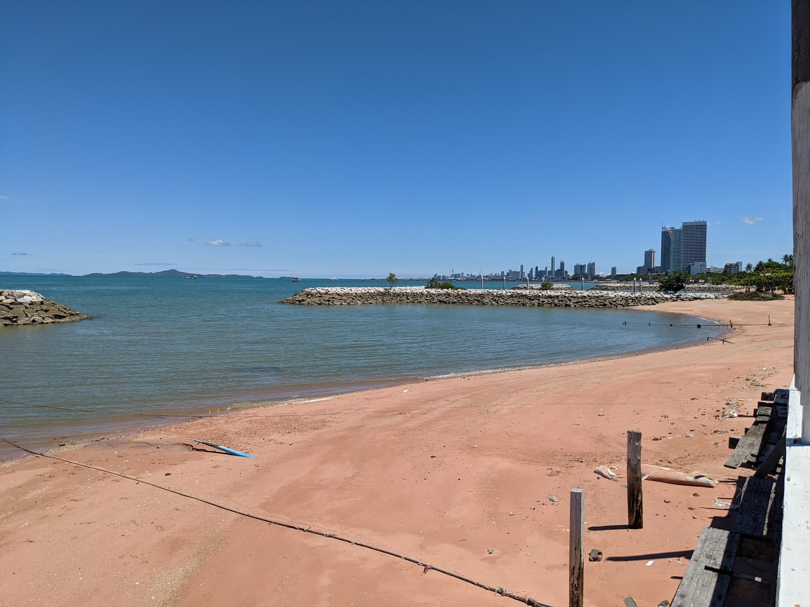 Fotografie cu Ban Ampoe Beach cu drept și lung