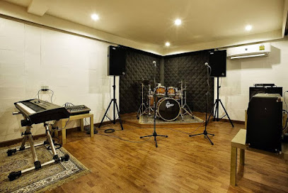 ห้องซ้อมดนตรี iN Home Studio
