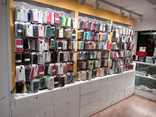 Quasi Novi Burlada, todo para tu smartphone en Burlada, Navarra