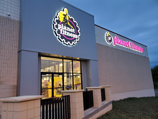 Gym «Planet Fitness», reviews and photos, 800 Holiday Dr, Moorhead, MN 56560, USA