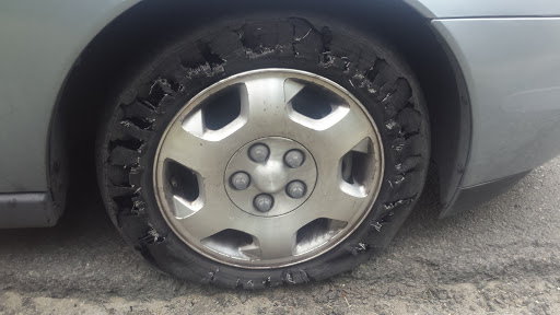 Tire Shop «Les Schwab Tire Center», reviews and photos, 17235 SE 272nd St, Covington, WA 98042, USA