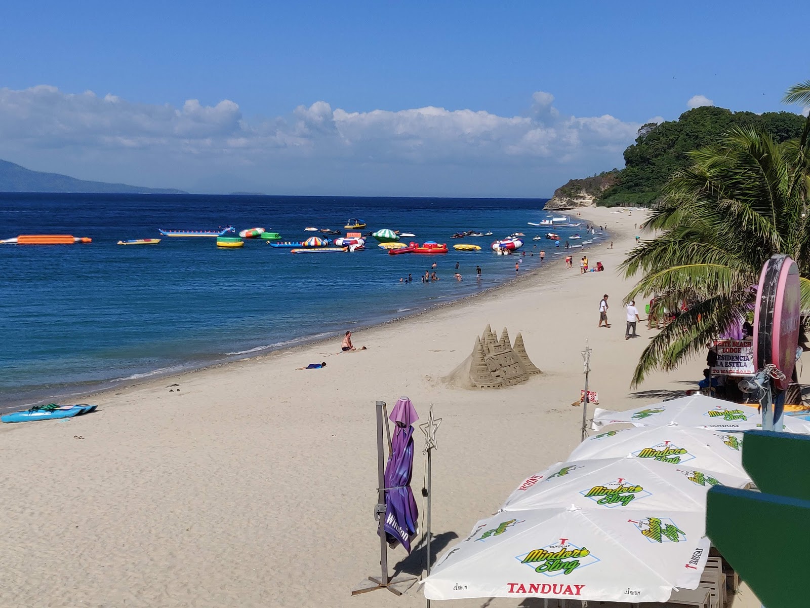 Foto di White Beach con spiaggia spaziosa