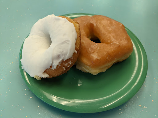 Donut Shop «Jubilee Donuts Inc», reviews and photos, 2686 Front St, Cuyahoga Falls, OH 44221, USA