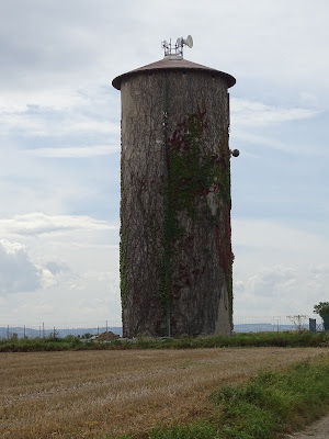Château d'eau à Charroux