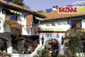 Bazaar Del Mundo image