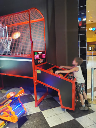 Movie Theater «Cinemark Tinseltown USA and XD», reviews and photos, 1545 E Cheyenne Mountain Blvd, Colorado Springs, CO 80906, USA