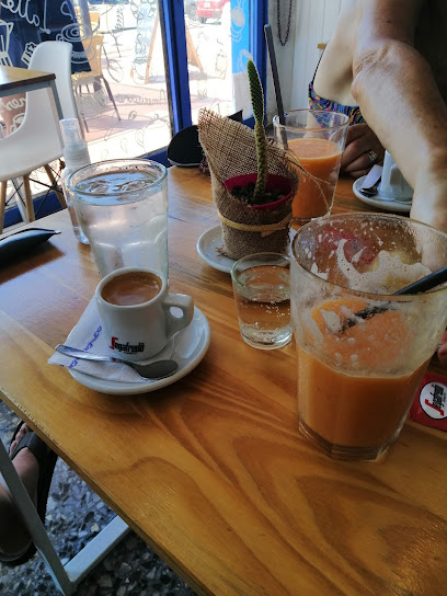 Costa Marina Cafe