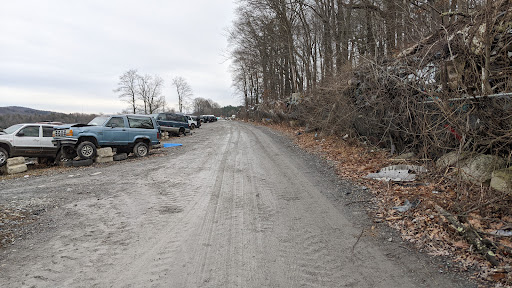 Salvage Yard «EZ Pull & Save Auto Parts», reviews and photos, 2401 Summer Valley Rd, New Ringgold, PA 17960, USA