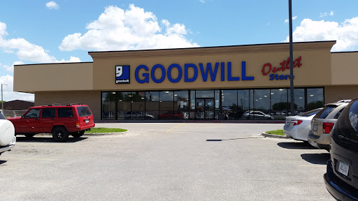 Thrift Store «Goodwill outlet», reviews and photos, 6345 SE 14th St, Des Moines, IA 50320, USA