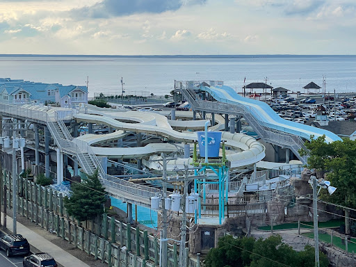Water Park «Thundering Surf Waterpark», reviews and photos, 300 Taylor Ave, Beach Haven, NJ 08008, USA