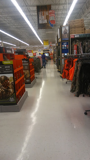 Sporting Goods Store «Academy Sports + Outdoors», reviews and photos, 7205 Pinnacle Pkwy, Covington, LA 70433, USA
