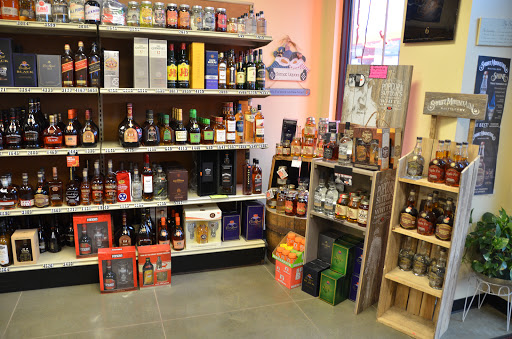Liquor Store «Sumac Liquors», reviews and photos, 2331 TN-46, Dickson, TN 37055, USA