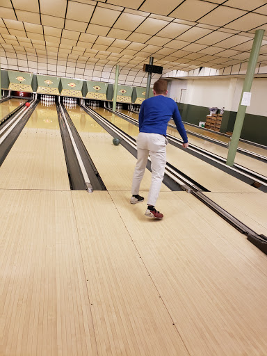 Bowling Alley «ICC Bowlatorium and Gymnasium», reviews and photos, 2701 S 25th St, Omaha, NE 68105, USA