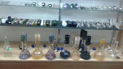 Tobacco Shop «Tobacco &more smoke & vape shop», reviews and photos, 11924 Seminole Blvd, Largo, FL 33778, USA