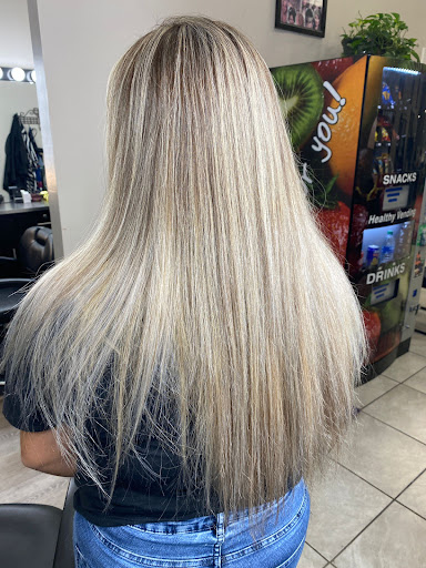 Beauty Salon «Salon De Velleza Patty Inc», reviews and photos, Salon De Velleza Patty Inc, 1101 SE Tualatin Valley Hwy, Hillsboro, OR 97123, USA