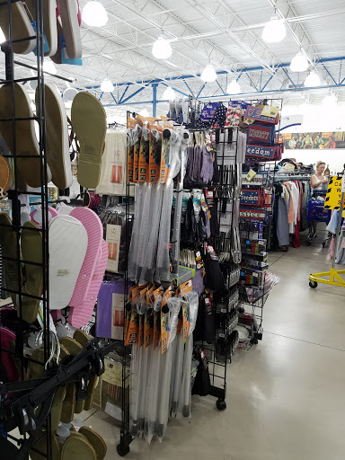 Thrift Store «Goodwill Crystal River Store Crystal River Plaza», reviews and photos, 408 N Suncoast Blvd, Crystal River, FL 34429, USA
