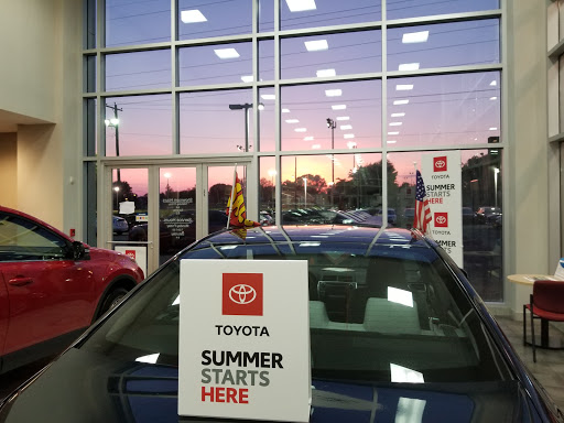 Toyota Dealer «Sloane Toyota of Philadelphia», reviews and photos, 1546 Cottman Ave, Philadelphia, PA 19111, USA