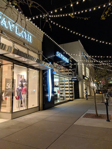 SEPHORA, 4174 The Strand Ste 321, Columbus, OH 43219, USA, 