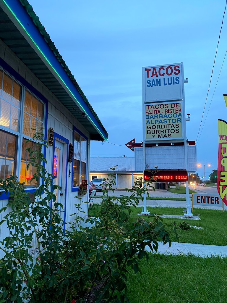 Tacos San Luis 70560