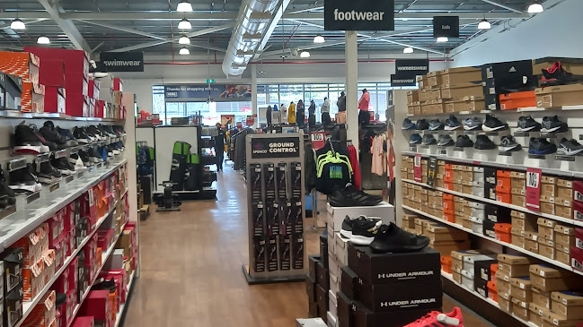 Reviews of Rebel Sport Queenstown in Queenstown - Sporting goods store