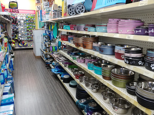 Pet Supply Store «Our Pet World», reviews and photos, 380 Semoran Commerce Pl, Apopka, FL 32703, USA