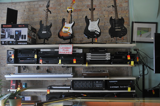 Pawn Shop «Gold Star Jewelry & Coin Co.», reviews and photos, 7048 N Clark St, Chicago, IL 60626, USA