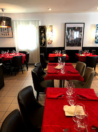 Atmosphère du Restaurant chinois La Fleur de Mai à Toulouse - n°11