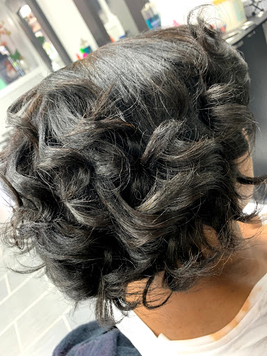 Hair Salon «Jireh Dominican Hair Salon», reviews and photos, 10205 S Dolfield Rd, Owings Mills, MD 21117, USA