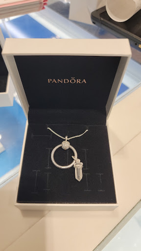 Jewelry Store «PANDORA The Galleria», reviews and photos, 2458 E Sunrise Blvd, Fort Lauderdale, FL 33304, USA