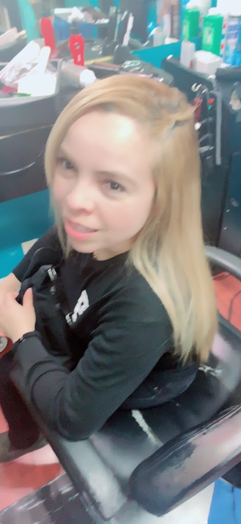 Chicas Hair Salon 94401