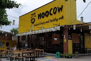 MooCow Fresh Milk image