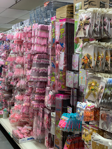 Thrift Store «Thrift & Dollar Mart», reviews and photos, 1915 E Park Row Dr, Arlington, TX 76010, USA