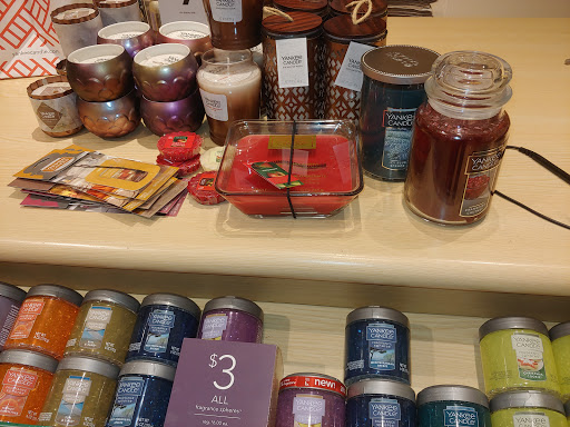 Shopping Mall «Dartmouth Mall», reviews and photos, 200 N Dartmouth Mall, Dartmouth, MA 02747, USA