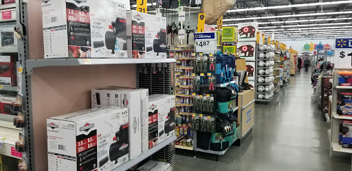 Supermarket «Walmart Supercenter», reviews and photos, 612 E Main St, Hohenwald, TN 38462, USA