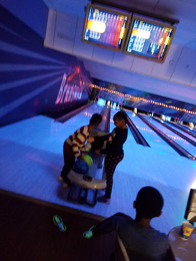 Bowling Alley «Brunswick Zone Doverama Lanes», reviews and photos, 1600 S Governors Ave, Dover, DE 19904, USA