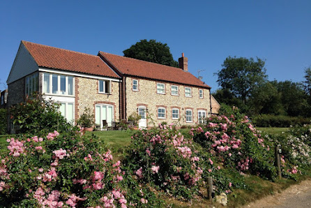 Meadow House Bed and Breakfast (B&B) Meadow House, Back St, Harpley, King's Lynn PE31 6TU
