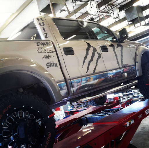 Auto Repair Shop «Hi-Tech Car Care», reviews and photos, 2924 E Thomas Rd, Phoenix, AZ 85016, USA