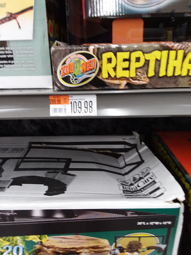 Pet Supply Store «Pet Supplies Plus», reviews and photos, 13360 W 87th St Pkwy, Lenexa, KS 66215, USA