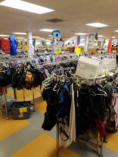 Thrift Store «B-Thrifty», reviews and photos, 3608 Grand Ave, Gurnee, IL 60031, USA