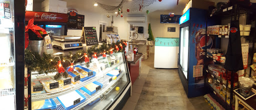 Seafood Market «Dorr Lobster Seafood Market», reviews and photos, 372 Shore Rd, Ellsworth, ME 04605, USA