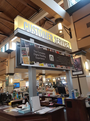 Book Store «Barnes & Noble», reviews and photos, 235 Daniel Webster Hwy, Nashua, NH 03060, USA