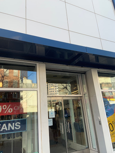 Clothing Store «Gap Factory Store», reviews and photos, 400 Fulton St, Brooklyn, NY 11201, USA