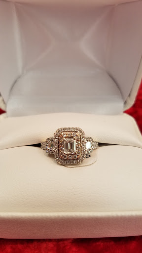 Pawn Shop «Fieldstone Jewelry and Pawn», reviews and photos, 2315 Iris Dr SE, Conyers, GA 30013, USA